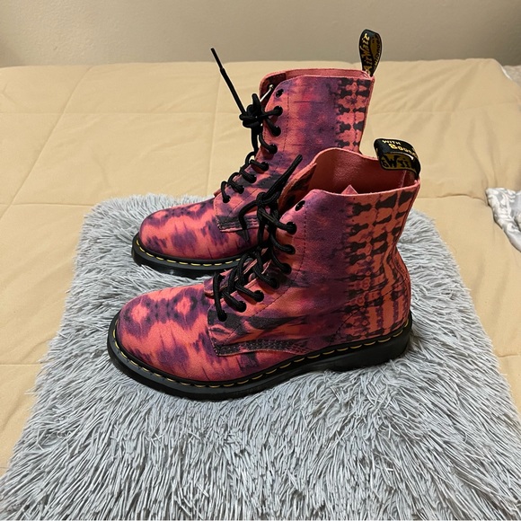 🌈 SOLD Amazing colorful suede Dr Martens - Picture 7 of 12